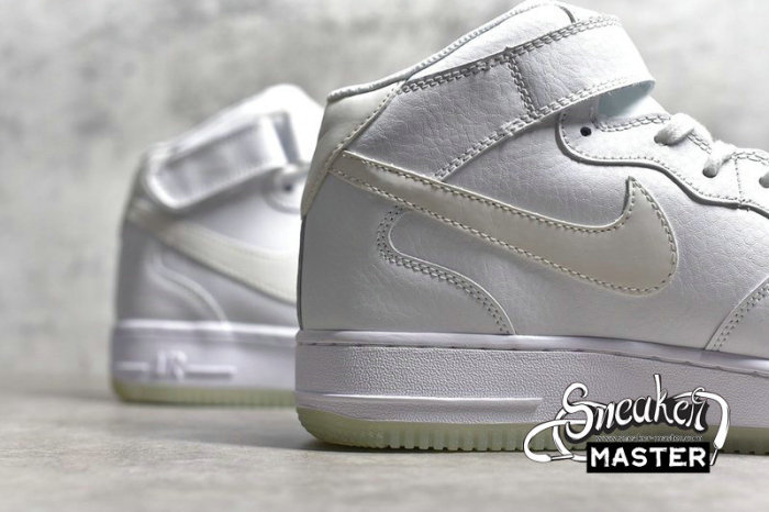 NIKE AIR FORCE 1 MID 07 ESS WHITE/WHITE/WHITE AO2133-101