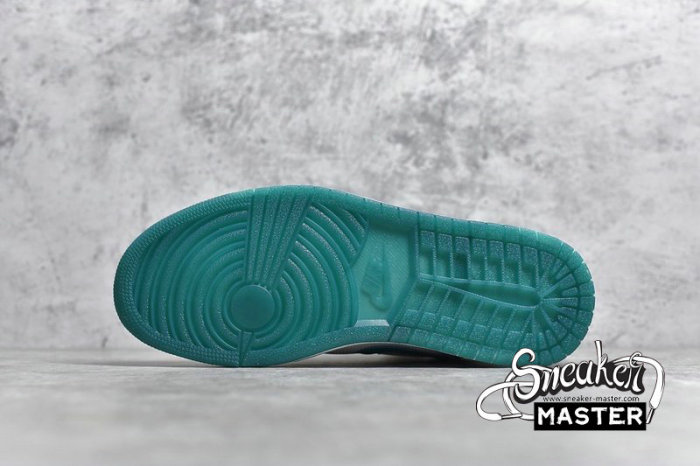 NIKE AIR JORDAN 1 MID MYSTIC GREEN WHITE/WHITE/MYSTIC GREEN CD6759-103