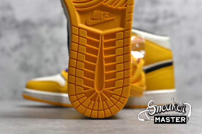NIKE AIR JORDAN 1 MID SE LAKERS UNIVERSITY GOLD/BLACK-PALE IVORY-COURT PURPLE 852542-700