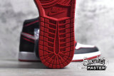 NIKE AIR JORDAN 1 RETRO HIGH OG BLOODLINE BLACK/GYM RED/WHITE 555088-062