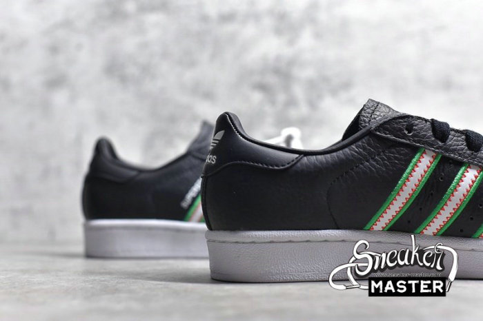 ADIDAS SUPERSTAR SHOES CORE BLACK/CLOUD WHITE/GREEN-RED BD7435