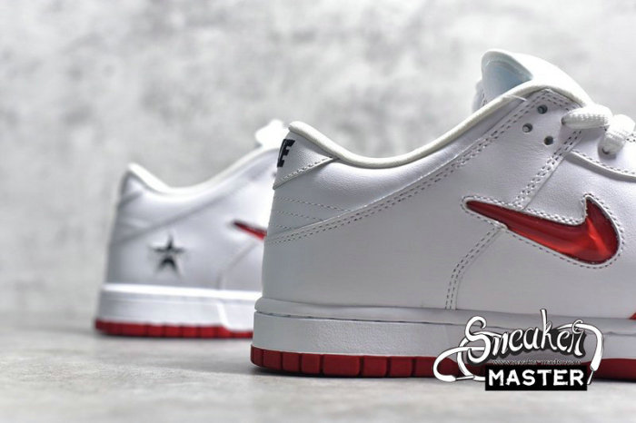 NIKE DUNK SB LOW QS X SUPREME VARSITY RED/VARSITY RED/WHITE/BLACK CK3480-600