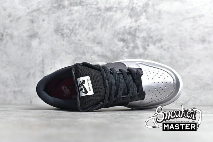 NIKE DUNK SB LOW QS X SUPREME METALLIC SILVER/METALLIC SILVER/BLACK CK3480-001