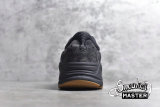 ADIDAS YEEZY BOOST 700 UTILITY BLACK/UTILITY BLACK/UTILITY BLACK FV5304
