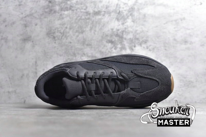 ADIDAS YEEZY BOOST 700 UTILITY BLACK/UTILITY BLACK/UTILITY BLACK FV5304