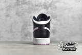 NIKE AIR JORDAN 1 MID GS WHITE/LIGHT ARCTIC PINK/BLACK 555112-103