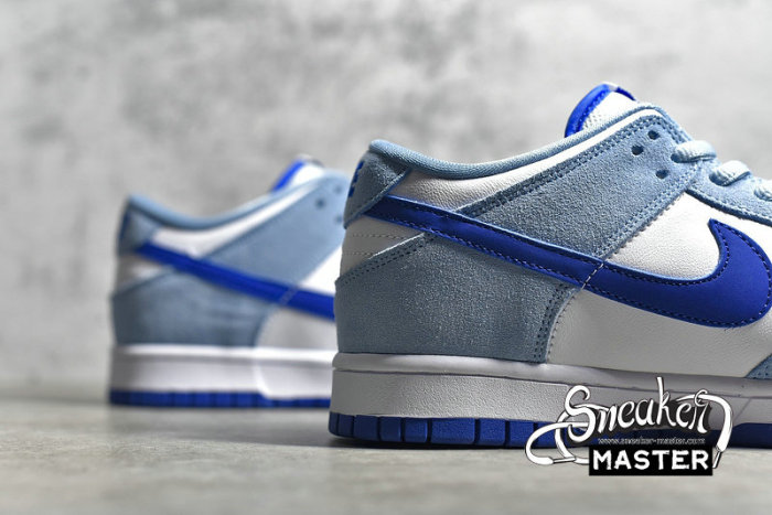 NIKE SB DUNK LOW WHITE/LIGHT BLUE/ROYAL BLUE 854866-009