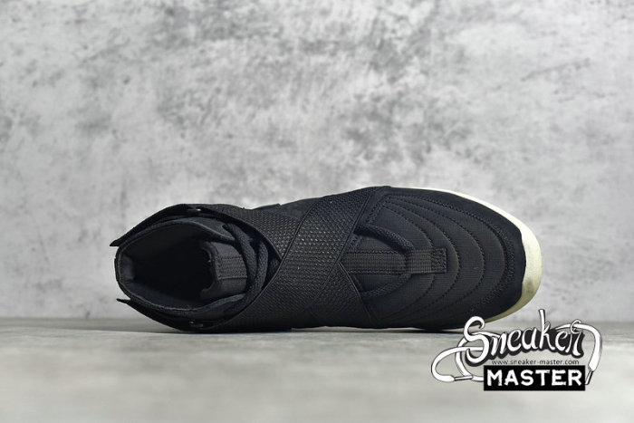 NIKE AIR FEAR OF GOD RAID BLACK/BLACK-FOSSIL AT8087-002