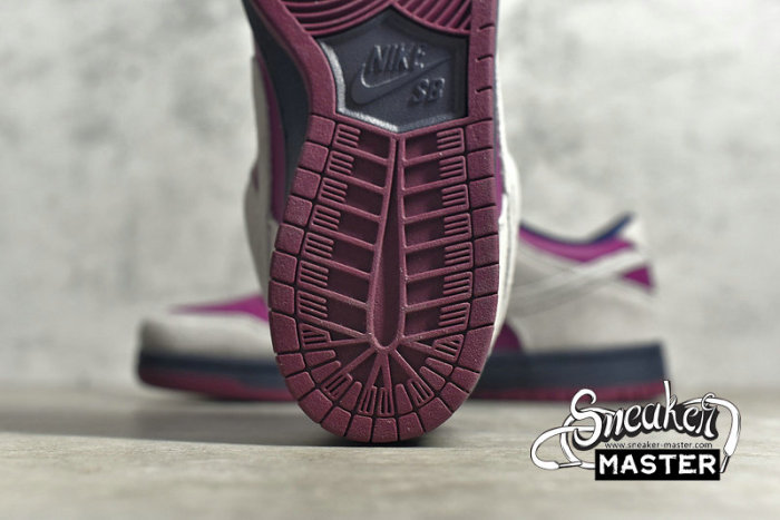 NIKE DUNK LOW PRO SB TRUE BERRY ATMOSPHERE GREY/TRUE BERRY-OBSIDIAN-ATMOSPHERE GREY BQ6817-001