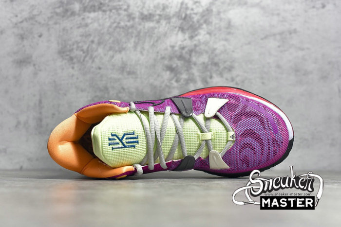 NIKE KYRIE 7 EP CREATOR ACTIVE FUCHSIA/BLACK/GHOST/MULTI-COLOR DC0589-601