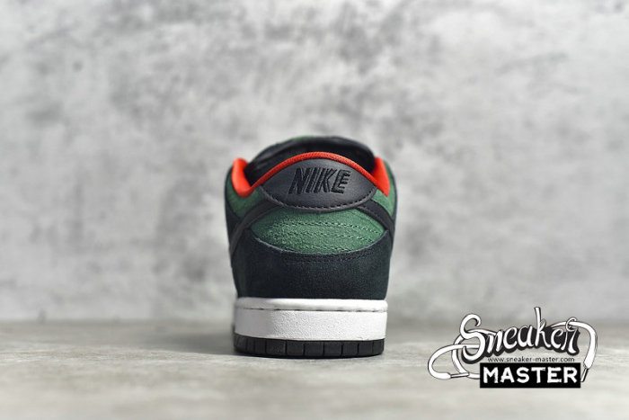 NIKE DUNK LOW PRO SB REPTILE BLACK/BLACK-GORGE GREEN 304292-055