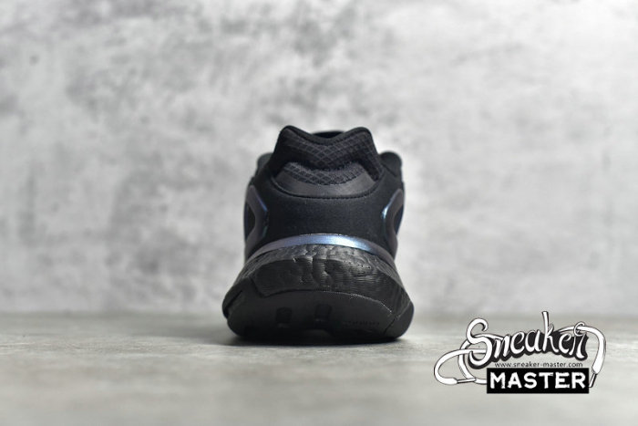 ADIDAS DAY JOGGER 2020 BOOST CORE BLACK/CORE BLACK/BLUE FY3015