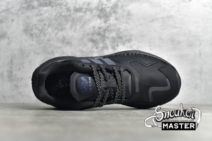 ADIDAS DAY JOGGER 2020 BOOST CORE BLACK/CORE BLACK/BLUE FY3015