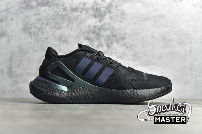 ADIDAS DAY JOGGER 2020 BOOST CORE BLACK/CORE BLACK/BLUE FY3015