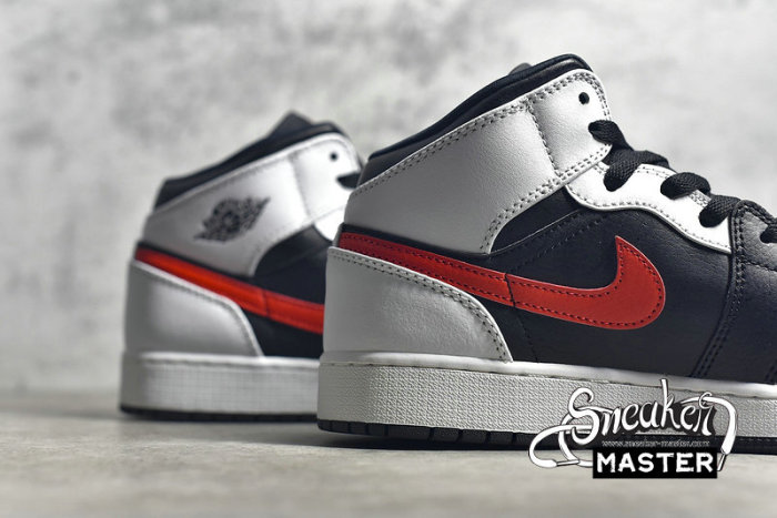 NIKE AIR JORDAN 1 MID GS CHILE RED BLACK/CHILE RED/WHITE 554725-075