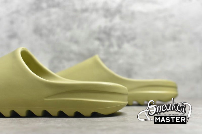 ADIDAS YEEZY SLIDES RESIN RESIN/RESIN/RESIN FX0494