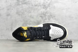 NIKE AIR JORDAN 1 RETRO HIGH OG YELLOW OCHRE SUMMIT WHITE/YELLOW OCHRE-BLACK 555088-109