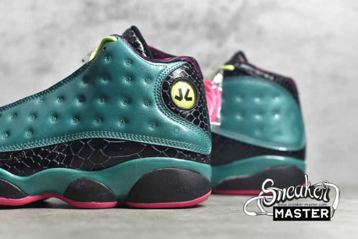 NIKE AIR JORDAN 13 RETRO DOERNBECHER EMERALD GREEN/VOLT ICE/BLACK/DYNAMIC PINK 836405-305