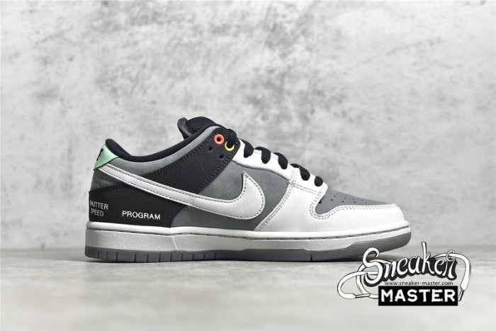 NIKE DUNK LOW SB CAMCORDER GREY/BLACK/WHITE CV1659-001