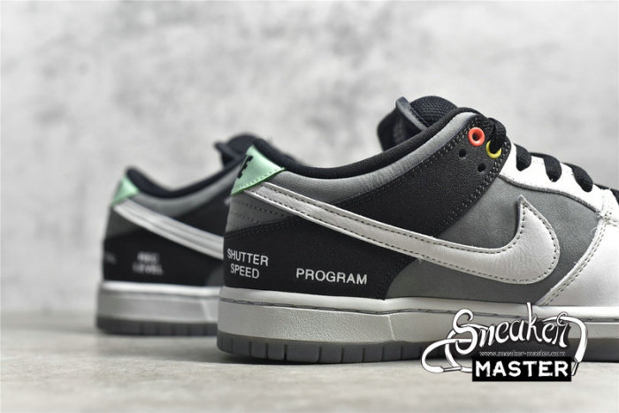 NIKE DUNK LOW SB CAMCORDER GREY/BLACK/WHITE CV1659-001