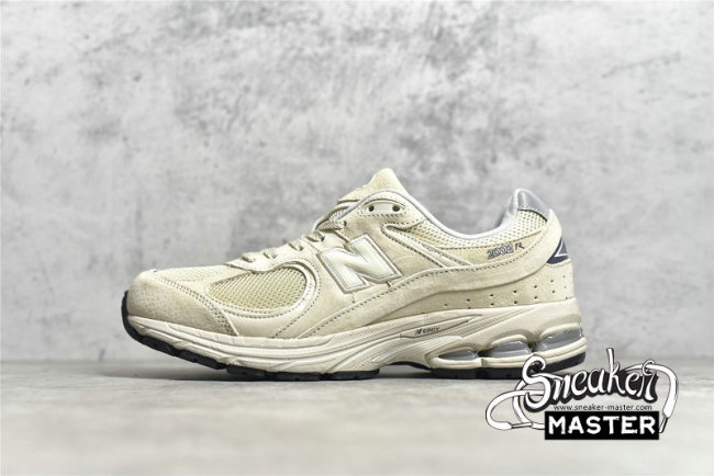 NEW BALANCE 2002 RUNNING SHOES BEIGE/BEIGE/BLACK ML2002RE
