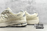 NEW BALANCE 2002 RUNNING SHOES BEIGE/BEIGE/BLACK ML2002RE
