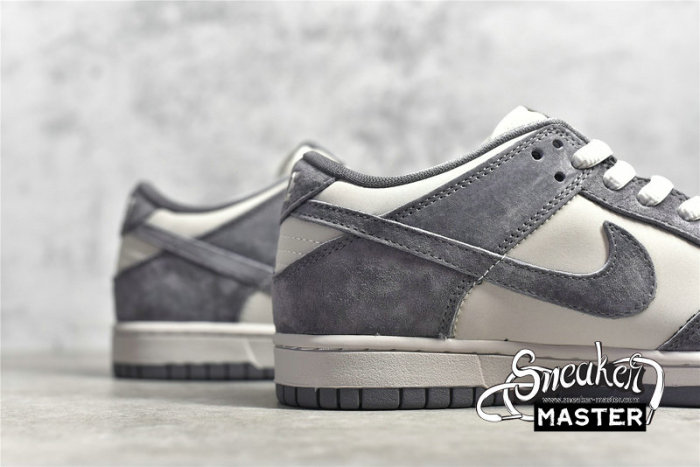 NIKE SB ZOOM DUNK LOW PRO GREY MONTH/WHITE/WHITE 854866-002