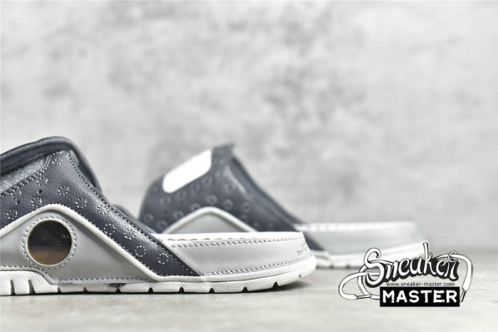 NIKE AIR JORDAN HYDRO 13 RETRO SLIDE DARK GREY/DARK GREY/METALLIC SILVER 684915-022