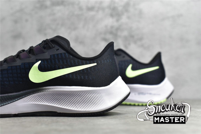 NIKE AIR ZOOM PEGASUS 37 BLACK/VALERIAN BLUE/SPRUCE AURA/GHOST GREEN BQ9646-001
