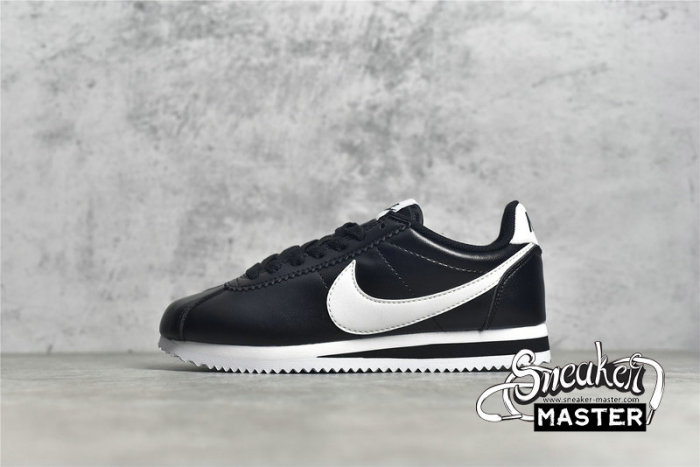 NIKE CLASSIC CORTEZ NYLON BLACK/BLACK/WHITE 749864-011