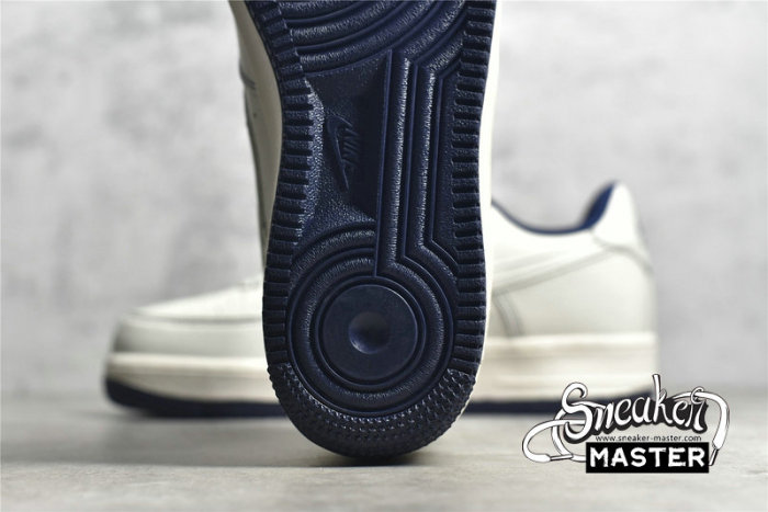 NIKE AIR FORCE 1 LOW X UNDEFEATED BEIGE/DARK BLUE/WHITE UN1315-800