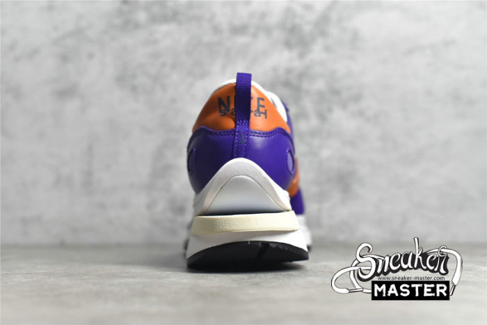 NIKE SACAI X VAPORWAFFLE DARK IRIS/CAMPFIRE ORANGE/WHITE DD1875-500