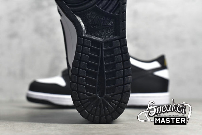 NIKE SB DUNK LOW WHITE/BLACK/WHITE DD1503-101