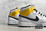 NIKE AIR JORDAN 1 MID PERFORATED WHITE/BLACK/UNIVERSITY GOLD BQ6472-107