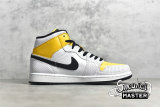 NIKE AIR JORDAN 1 MID PERFORATED WHITE/BLACK/UNIVERSITY GOLD BQ6472-107