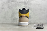 NIKE AIR JORDAN 1 MID SE PARTICLE BEIGE/METALLIC RED BRONZE/UNIVERSITY GOLD/BLACK DD2224-200