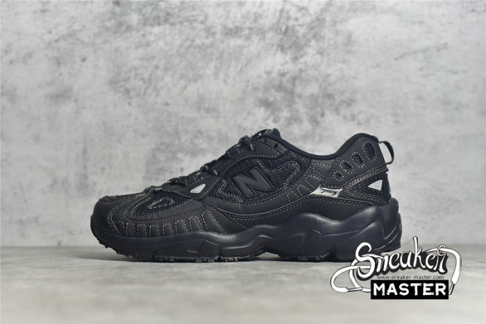 NEW BALANCE 703 RUNNING SHOES BLACK/BLACK/BLACK ML703CB