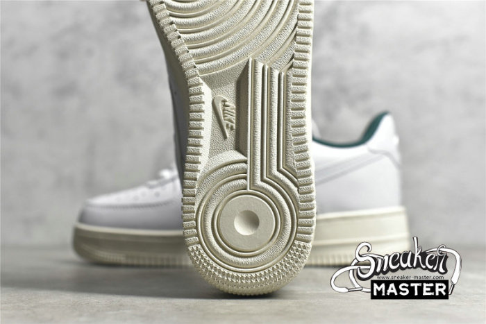 NIKE AIR FORCE 1 LOW 07 WHITE/GREEN/METALLIC CN7782-103
