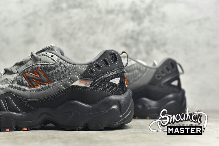 NEW BALANCE 703 RUNNING SHOES GREY/BLACK/ORANGE ML703BA