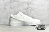 NIKE DOVER STREET MARKET X SB DUNK LOW WHITE/WHITE-WHITE DH2686-100