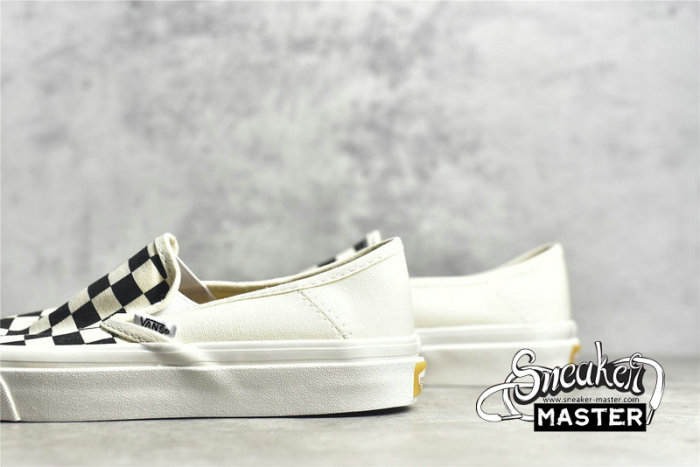 VANS SLIP-ON SF WHITE/BLACK/WHITE VN0A3MVD42E