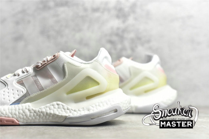 ADIDAS DAY JOGGER SHOES CLOUD WHITE/CLOUD WHITE/GLOW PINK GW4914