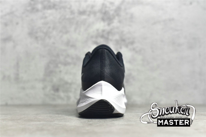 NIKE ZOOM WINFLO 8 BLACK/DARK SMOKE GREY/WHITE CW3419-006