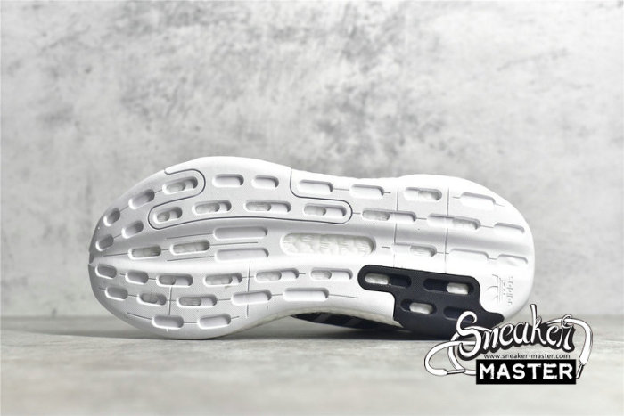 ADIDAS DAY JOGGER SHOES CLOUD WHITE/CORE BLACK/CLOUD WHITE FY3022
