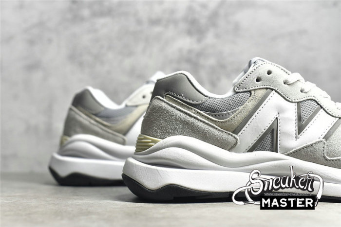NEW BALANCE 57/40 RUNNING SHOES RAIN CLOUD/WHITE/LIGHT GREY M5740CA