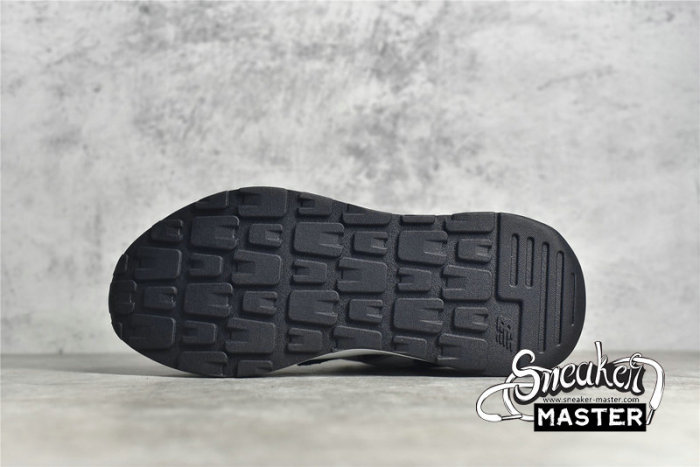 NEW BALANCE 57/40 RUNNING SHOES BLACK/BLACK/WHITE M5740CB