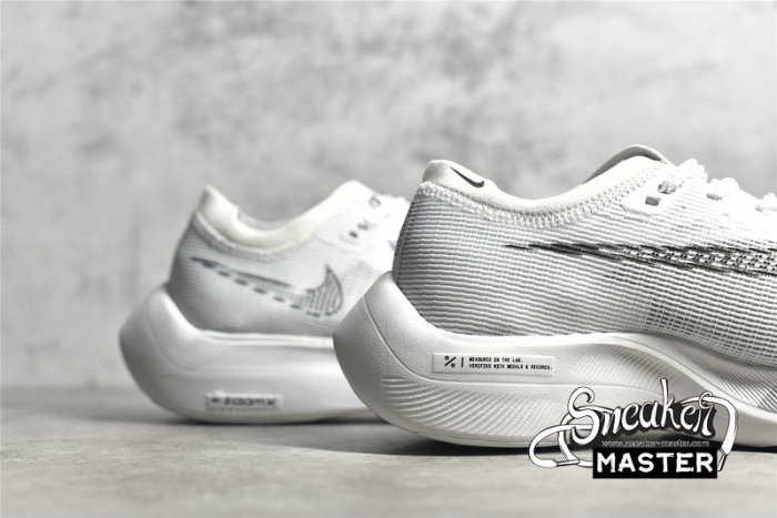 NIKE ZOOMX VAPORFLY NEXT% 2 WHITE/BLACK/METALLIC SILVER CU4123-100