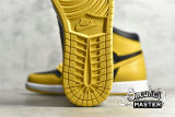 NIKE AIR JORDAN 1 HIGH RETRO OG POLLEN/BLACK/WHITE 555088-701