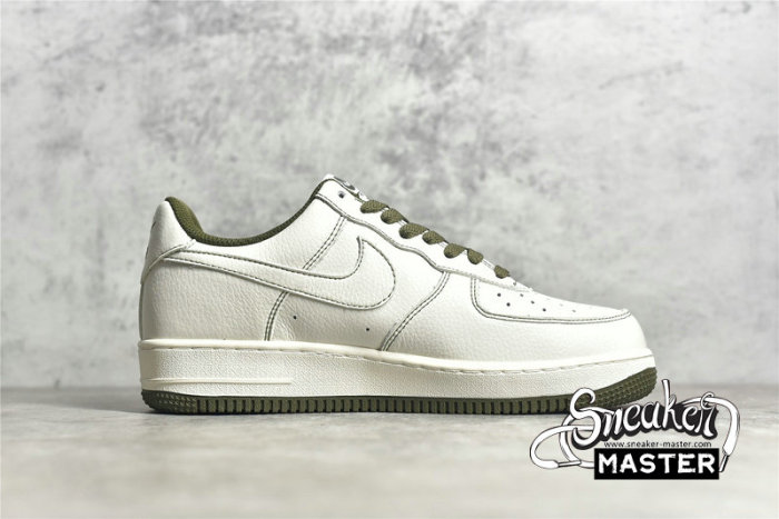NIKE AIR FORCE 1 LOW 07 WHITE/WHITE/DARK GREEN UN1315-600