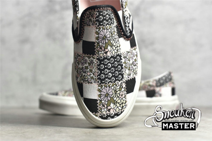 VANS CLASSIC SLIP-ON PATCHWORK FLORAL BLACK/WHITE/BLACK VN0A33TB9FY